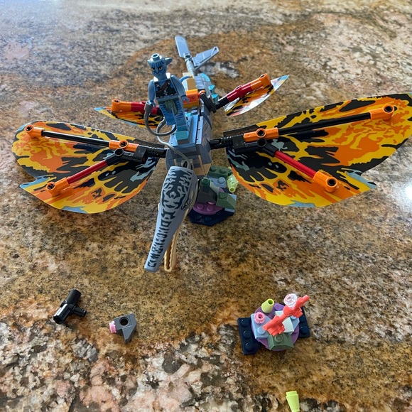 LEGO Avatar: The Way of Water Skimwing
Adventure Collectible Set 75576 - Picture 3 of 3